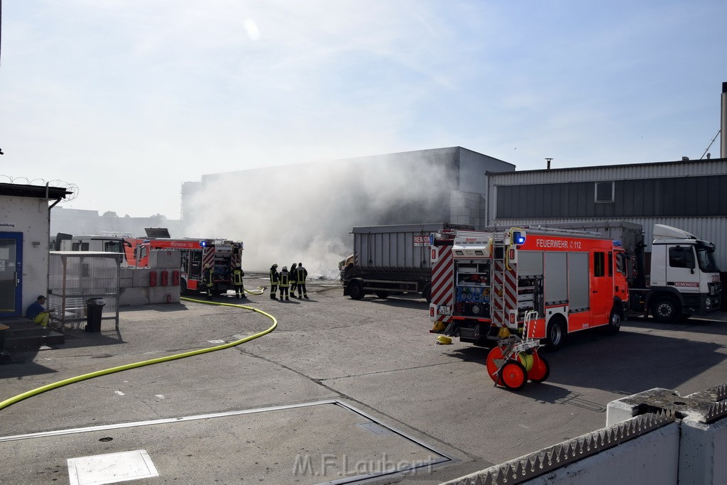 Feuer 2 Koeln Poll Siegburgerstr P008.JPG - Miklos Laubert